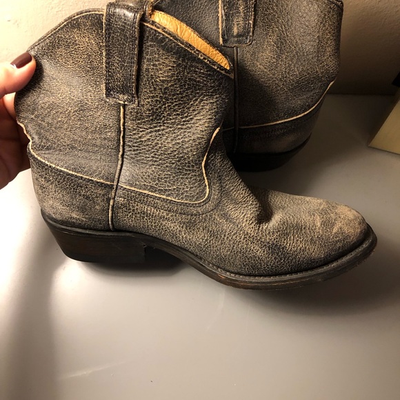 Aldo ankle western bootie. Pull on. Distressed look. Size 6. - Picture 2 of 5